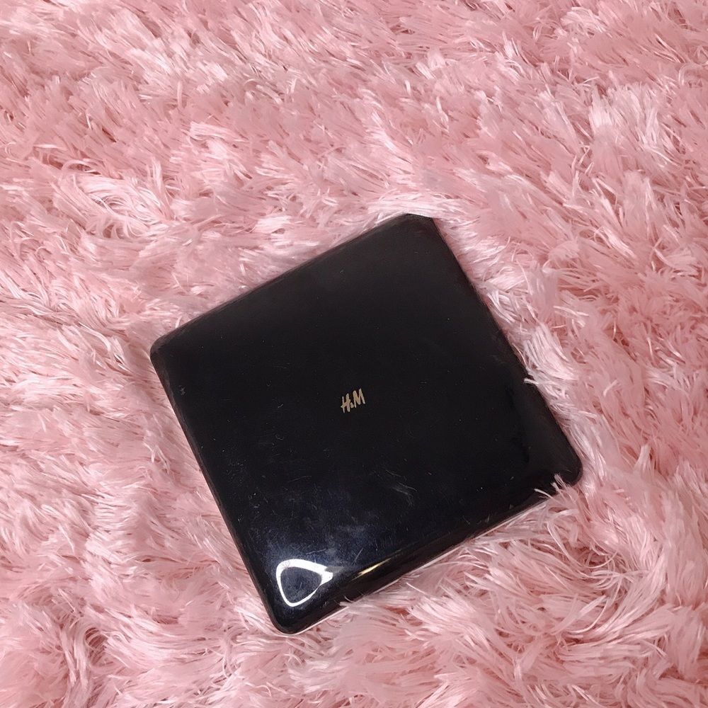 H&M solar flair bronzing powder